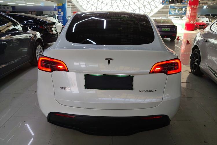 Used Tesla Model Y 2024 Long-Range All-Wheel-Drive Version