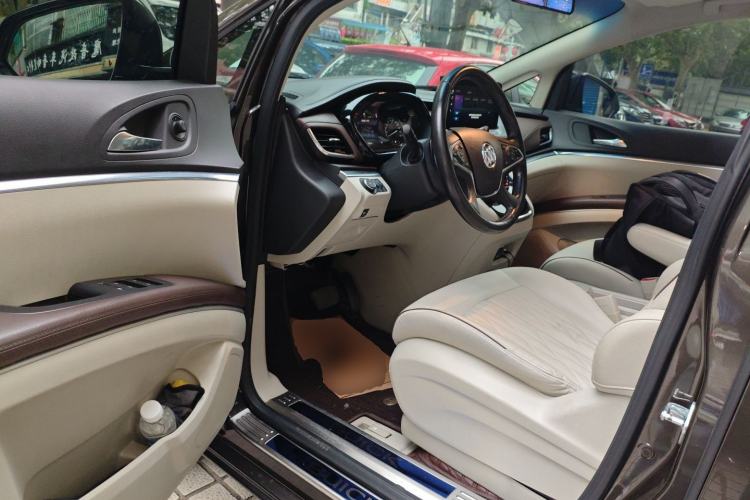 Used Buick GL8 2021 Land Cruiser Executive Class 652T Luxury Model
