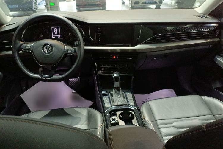 Used Volkswagen Passat 2020 330TSI Elite Edition China VI
