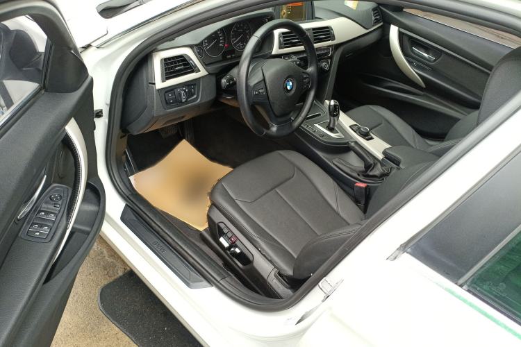 Used BMW 3 Series 2016 316Li Fashion Model
