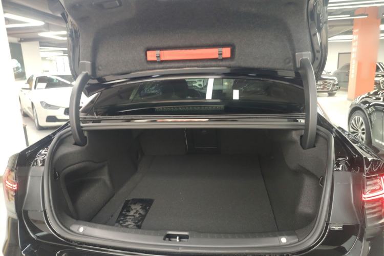 Used Volvo S90 2026 B5 Zhiyuan Luxury Edition