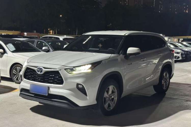 Used Toyota Highlander 2022 Dual-Engine 2.5L Two-Wheel Drive Elite Edition 5 Seats
