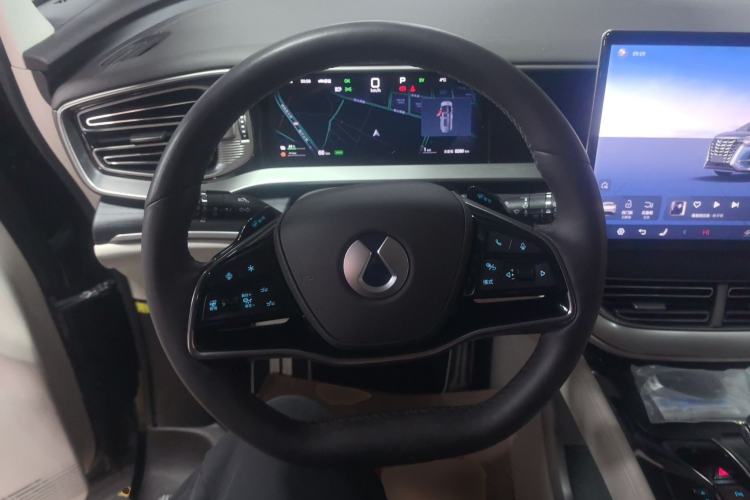 Used Denza D9 2025 DM-i Intelligent Drive 1020 Four-Wheel Drive Flagship Model
