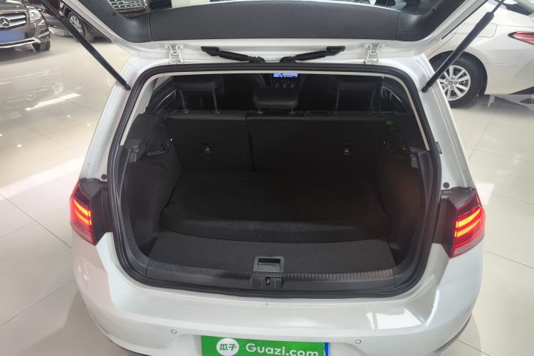 Used Volkswagen Golf 2018 230TSI Automatic Comfort Model
