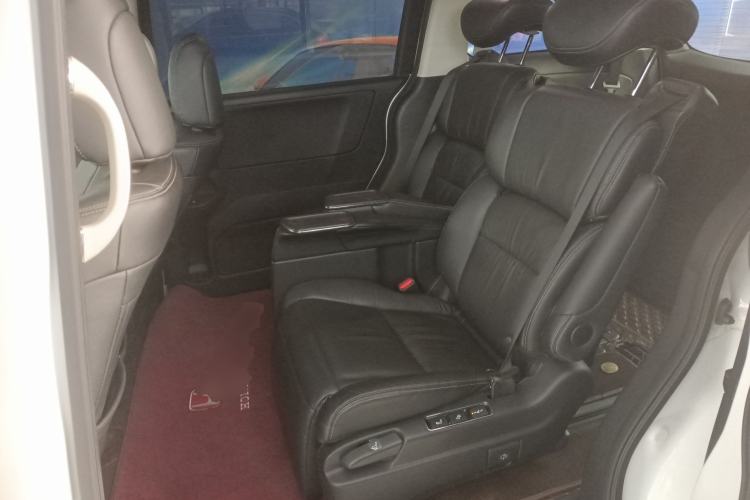 Used Honda Elysion 2016 2.4L Luxury Edition
