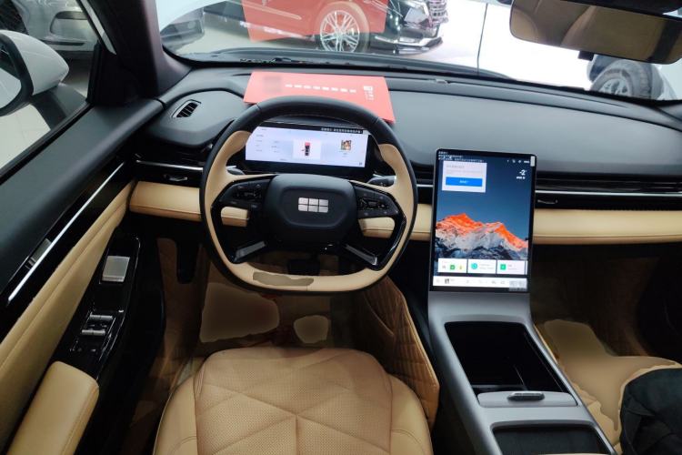 Used  L6 2024 125km PLUS Dragon Edition
