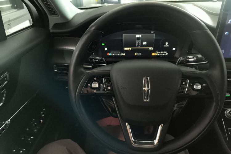 Used Lincoln Corsair 2022 2.0T Two-Wheel Drive Deluxe Edition
