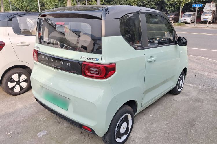 Used Wuling Hongguang MINIEV 2022 Macaron Premium Model – Lithium Iron Phosphate
