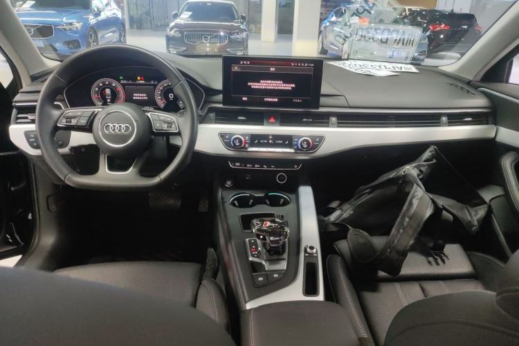 Used Audi A4L 2022 40 TFSI Luxury Dynamic Model