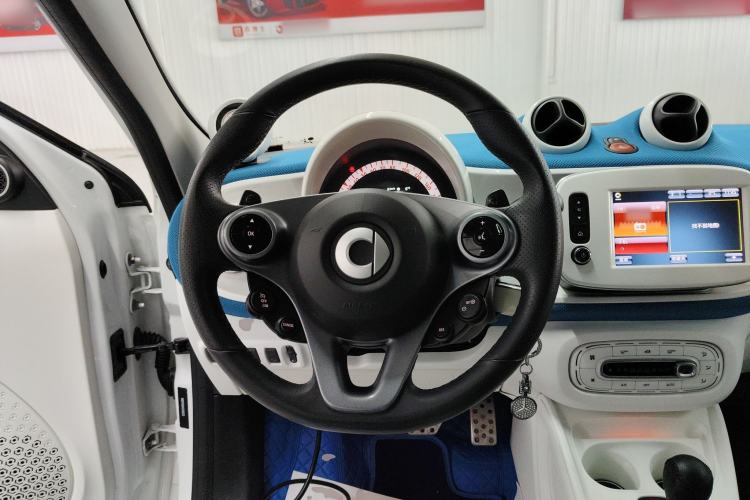 Used  forfour 2016 0.9T 66 kW Ultimate Edition
