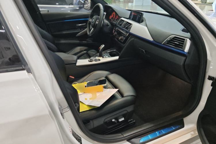 Used BMW 3 Series 2018 320i M Sport Package
