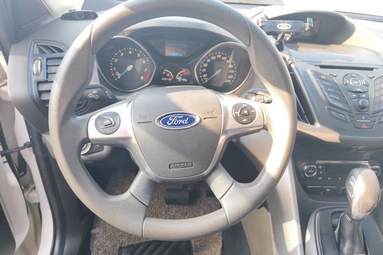 Used Ford Kuga 2015 1.5L GTDi Two-Wheel-Drive Comfort Model