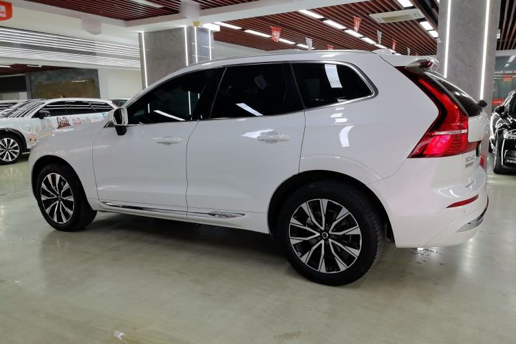 Used Volvo XC60 2023 B5 4x4 Smart Luxury Edition