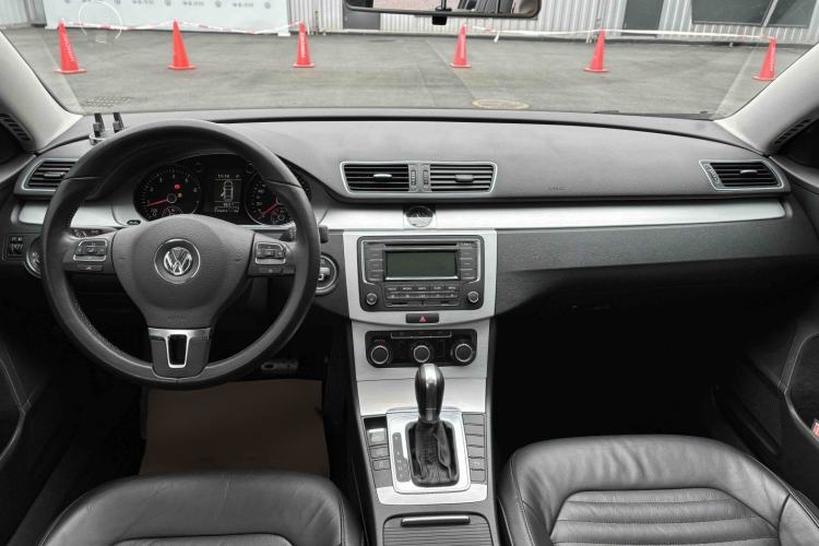 Used Volkswagen Magotan 2013 1.8TSI Premier Model
