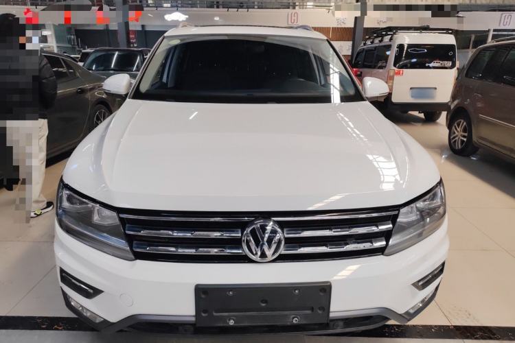 Used Volkswagen Tiguan L 2020 330TSI Automatic Two-Wheel Drive Smart Luxury Edition China VI Standard
