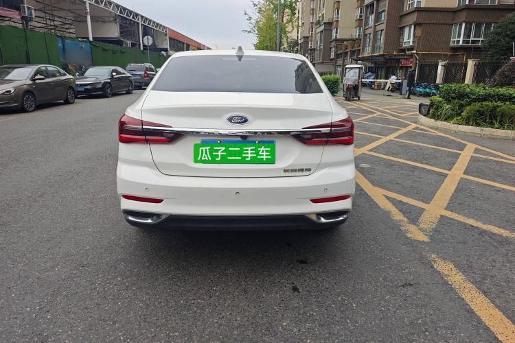 Used Ford Escort 2021 1.5L Automatic Diamond Edition
