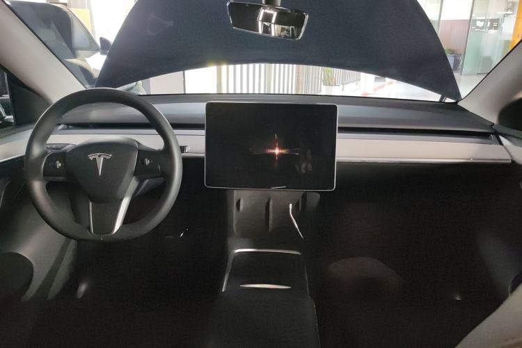 Used Tesla Model Y 2023 Long-Range All-Wheel-Drive Version
