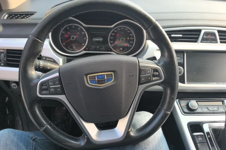 Used Geely Auto Emgrand X7 Sport 2018 1.8TD Automatic Two-Wheel Drive Zhiya Model
