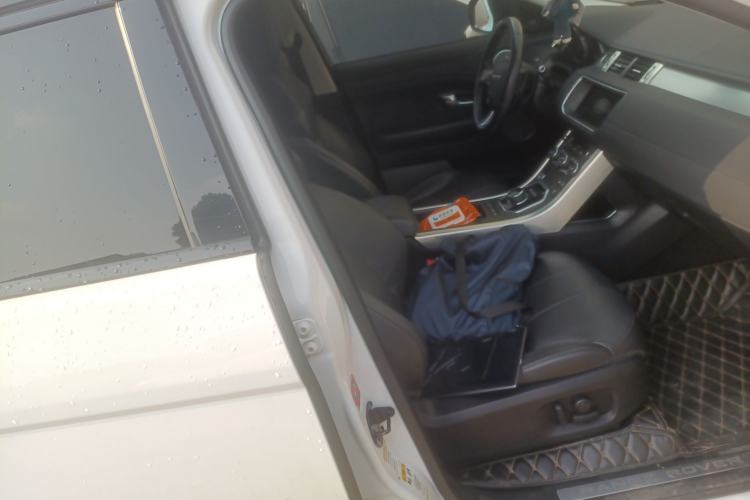 Used Land Rover Range Rover Evoque 2018 240 PS SE Smart Brilliance Edition
