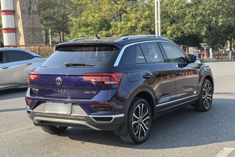 Used Volkswagen T-ROC 2021 280TSI DSG Two-Wheel Drive Comfort Connect Edition