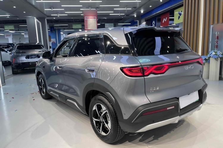 Used BYD Yuan UP 2025 Intelligent Driving Version 401 km Leading Edition
