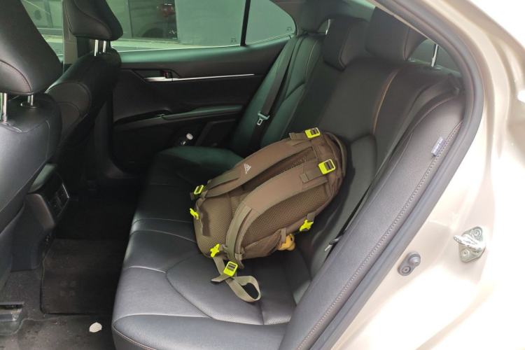 Used Toyota Camry 2021 2.5G Luxury Edition
