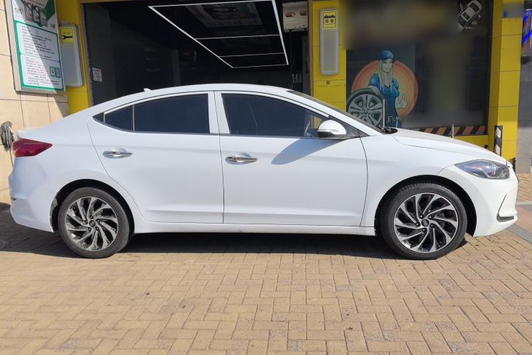 Used Hyundai Elantra 2019 1.4T Dual-Clutch Xuan Dong · Dynamic Model
