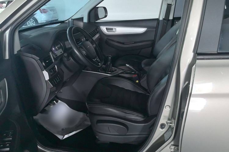 Used FORTHING SX6 2022 1.6L Manual Luxury Version
