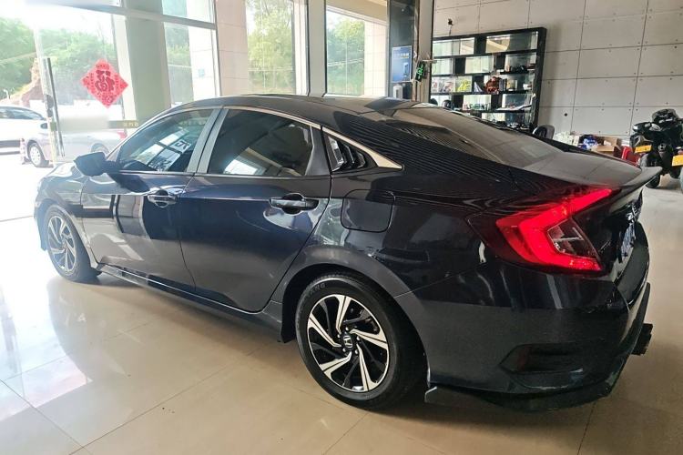 Used Honda Civic 2016 220TURBO CVT Luxury Edition

