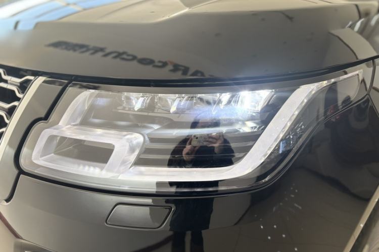 Used Land Rover Range Rover 2022 3.0 L6 400 PS Classic Extended Version
