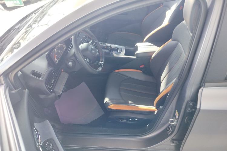 Used GAC Trumpchi EMPOW 2022 270T DCT J16 R-Style Track Edition
