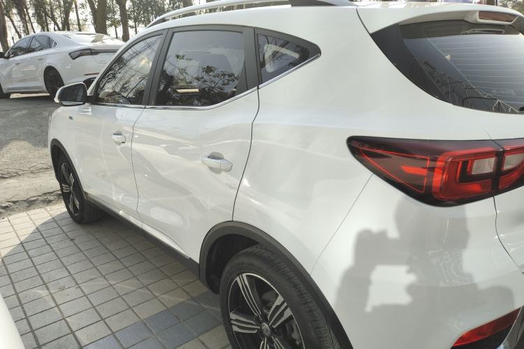 Used MG ZS 2020 Global Bestseller with 1.5L Engine Manual Transmission and a Massive 65-Inch Panoramic Sunroof Version
