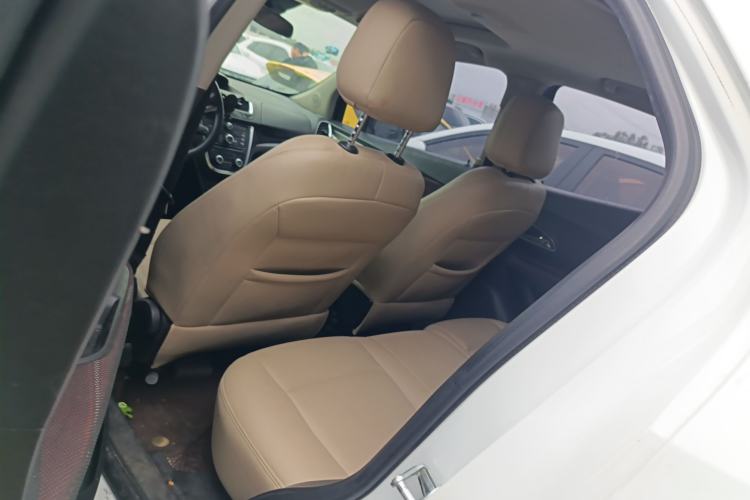 Used Buick Encore 2015 1.4T Manual Two-Wheel Drive Urban Advanced Model
