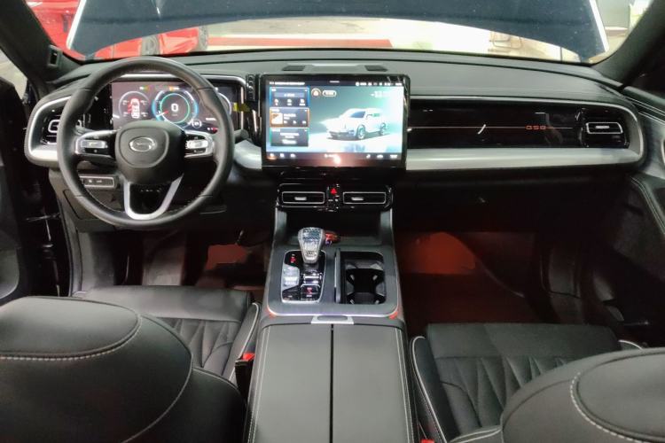 Used GAC Trumpchi GS8 2022 Linghang Series 2.0 TGDI Two-Wheel-Drive Luxury Smart Connectivity Version (7 Seats)
