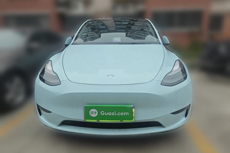 Used Tesla Model Y 2022 Long-Range All-Wheel-Drive Version