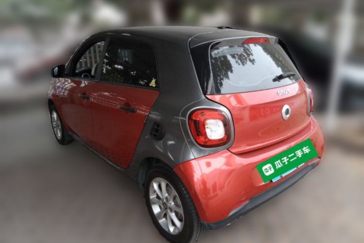 Used  forfour 2016 1.0L 52 kW Dynamic Edition
