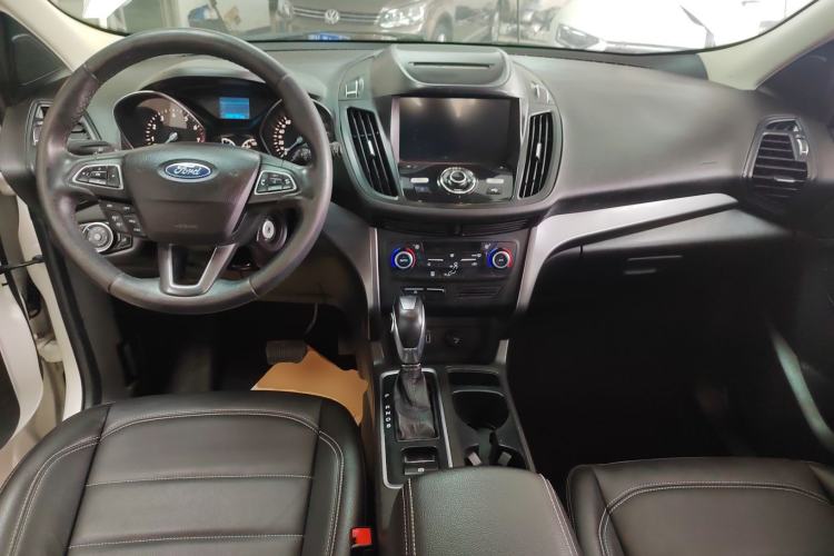 Used Ford Kuga 2018 EcoBoost 180 Two-Wheel-Drive Platinum Edition
