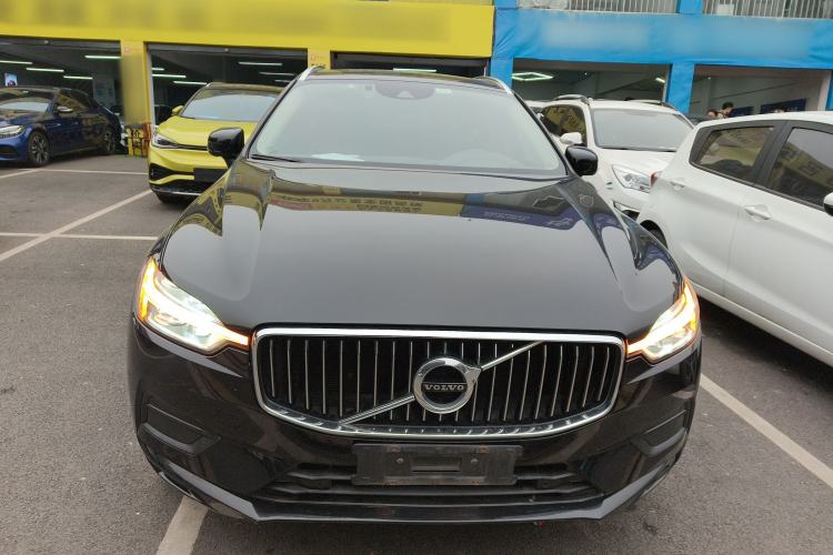 Used Volvo XC60 2019 T5 4x4 Smart Edition China V Standard
