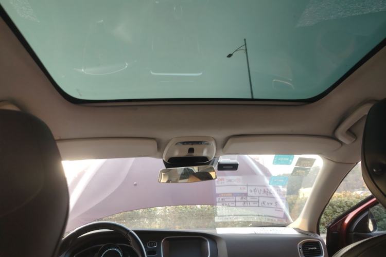 Used Volvo V40 2014 2.0T Zhiya Edition