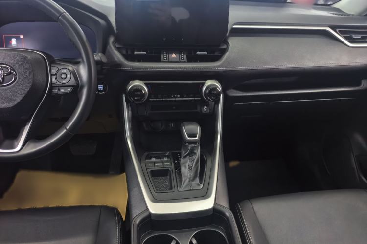 Used Toyota Wildlander 2023 2.0L CVT Two-Wheel Drive Luxury PLUS Edition