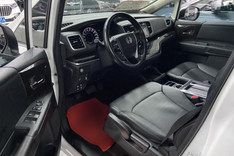 Used Honda Odyssey 2018 2.4L Comfort Version
