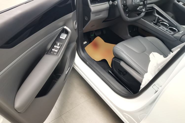 Used Geely Auto Emgrand X7 Sport 2026 Model 1.5TD Aspirational
