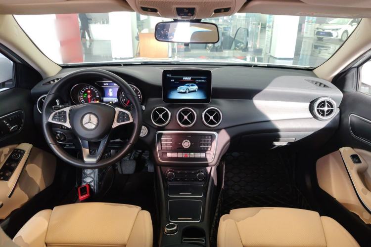 Used Mercedes-Benz GLA 2018 GLA 200 Fashion Model