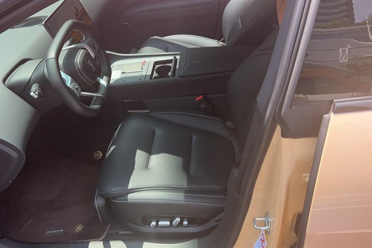 Used  12 2024 650 Three-Laser Four-Wheel Drive Performance Edition
