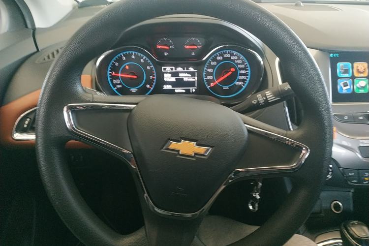 Used Chevrolet Cruze 2017 1.5L Automatic Pioneer Sunroof Edition