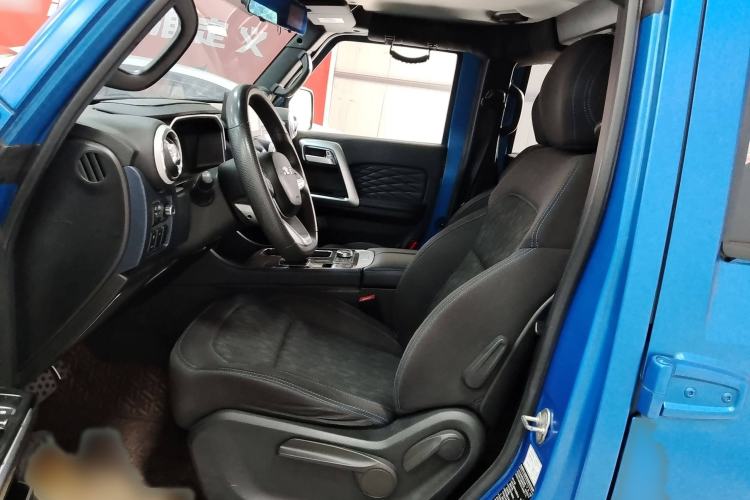 Used Beijing Auto BJ40 2021 2.0D Automatic Four-Wheel Drive Blade Hero Edition Pioneer Model
