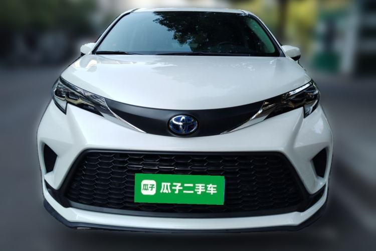 Used Toyota Granvia 2023 2.5L Hybrid Comfort Edition