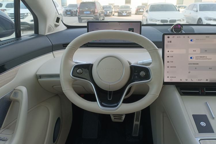 Used Hima Luxeed R7 2025 Range-Extended Version 251 km Max
