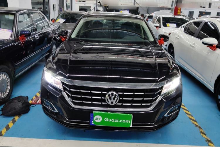 Used Volkswagen Passat 2020 330TSI Elite Edition China VI
