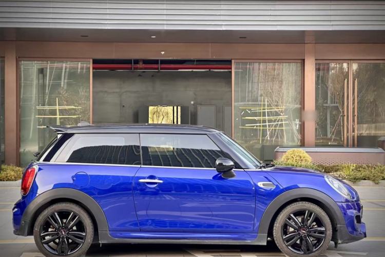 Used  MINI 2018 1.5T COOPER Racing Driver
